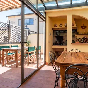 Terrace At 10 Mins From The Duomo - Homeunity Apartment Florence